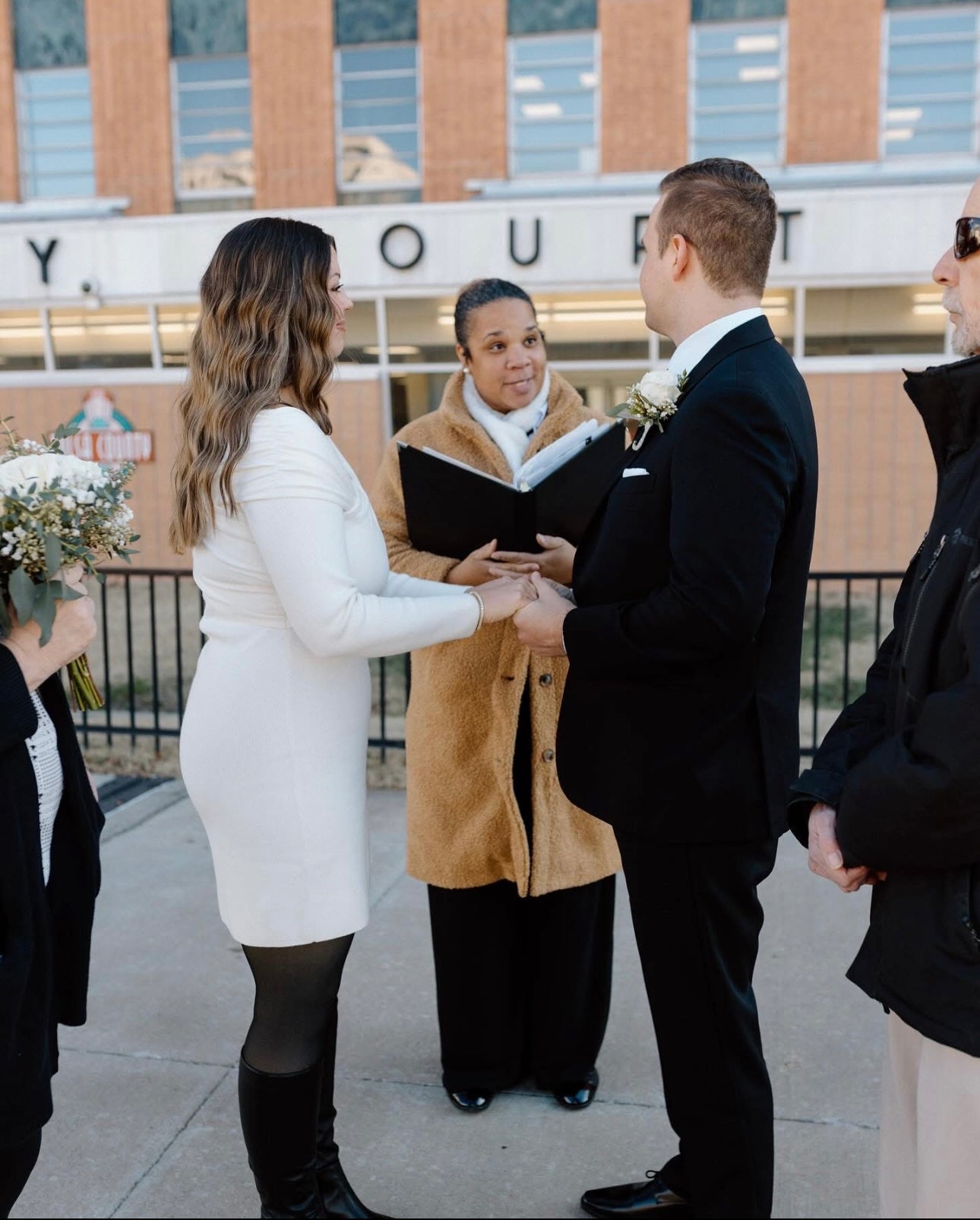 Make it Official: Courthouse Wedding - Simple and Quick Marriage License Completion